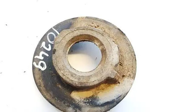 Skoda Octavia Mk2 (1Z) Front coil spring rubber mount 1k0512297d