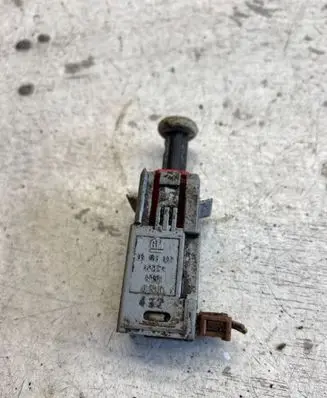 Clutch pedal sensor