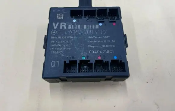 Mercedes-Benz E W212 Door control unit/module A2129004102