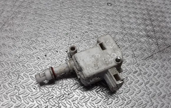 Skoda Octavia Mk1 (1U) Central locking motor 