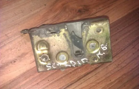 Ford Scorpio Rear door lock 85gba26413da