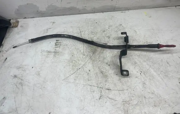 Volvo V70 Oil level dip stick 