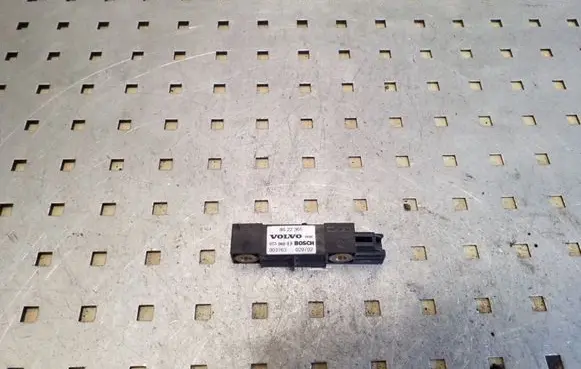 Volvo S60 Airbag deployment crash/impact sensor 8622365