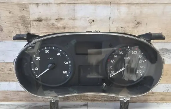 Renault Trafic II (X83) Speedometer (instrument cluster) P8200283194 281123748 NS8808609E