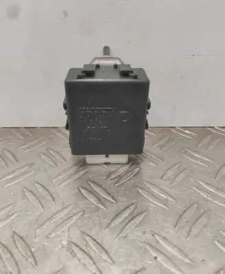 Toyota Land Cruiser (J150) Door control unit/module 8597060060
