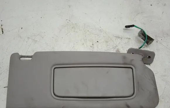 Volvo V50 Sun visor