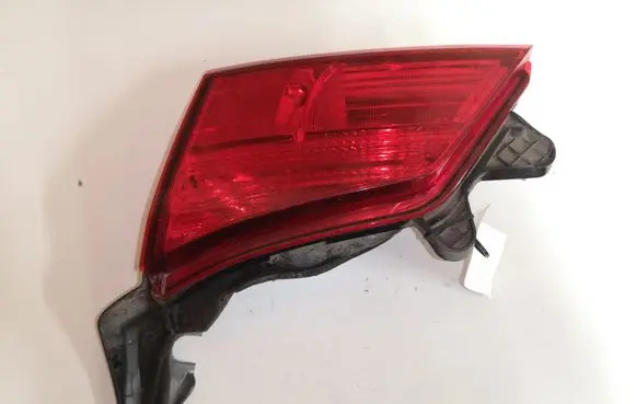 Subaru Legacy Tailgate rear/tail lights 23620073 A045053