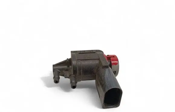 Audi A4 S4 B5 8D Turbo solenoid valve 1K0906283A