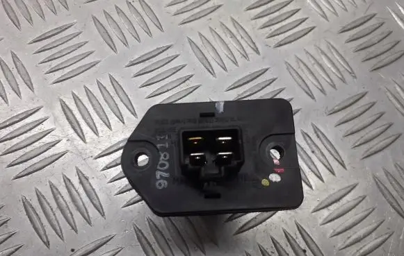 Daewoo Lanos Heater blower fan relay 