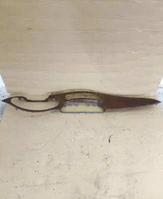 Dashboard glove box trim