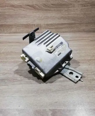 Toyota Corolla E120 E130 Engine control unit/module ECU 8965002010 003398 eatcec007