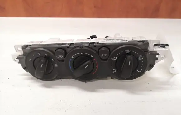 Ford Focus C-MAX Climate control unit 3M5T19980AD 69607320 69607003