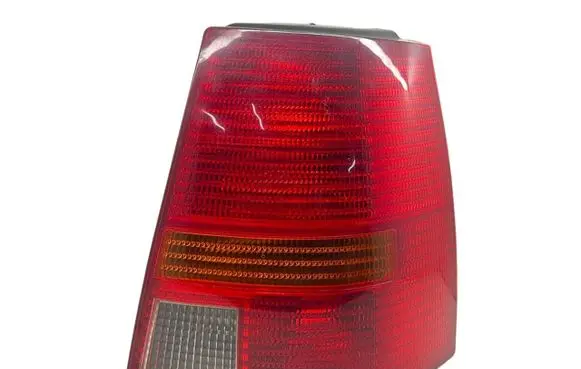 Volkswagen Golf IV Rear/tail lights 1J9945075Q 28430008 1J9945258A