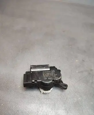 Skoda Octavia Mk3 (5E) Air flap motor/actuator 5Q0907511K