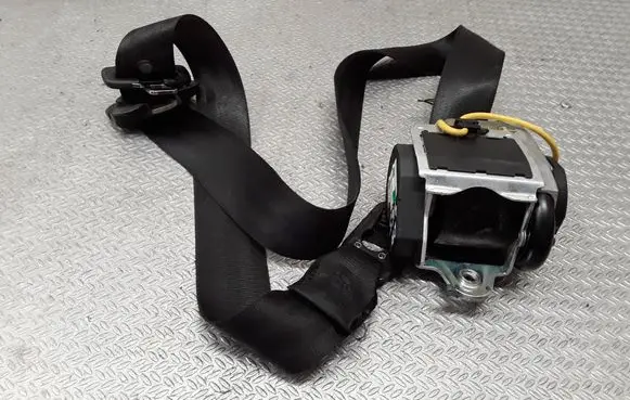 Volkswagen Touareg I Front seatbelt 560981601 H42156
