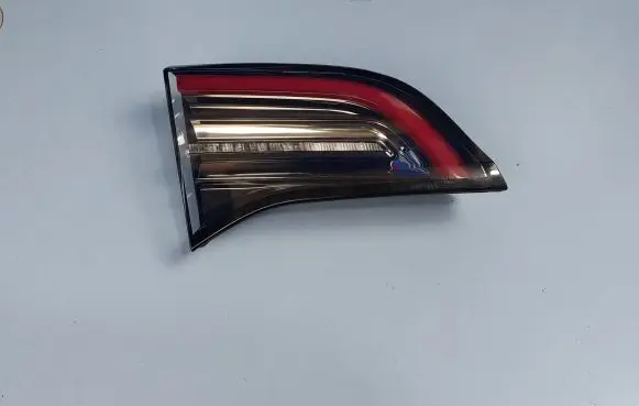Tesla Model 3 Tailgate rear/tail lights 107740100 107740100C