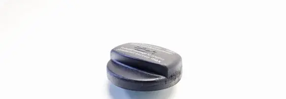 Mercedes-Benz E W211 Oil filler cap 1110180302