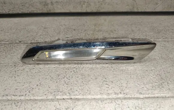 BMW 5 F10 F11 Front fender indicator light 715416807