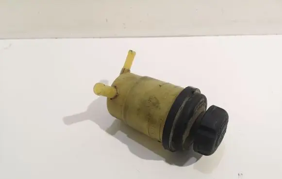 Power steering fluid tank/reservoir