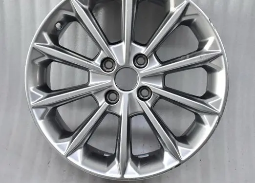 Ford Fiesta R17 alloy rim 