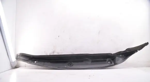 Mercedes-Benz GL X164 Fender end trim 1648890425