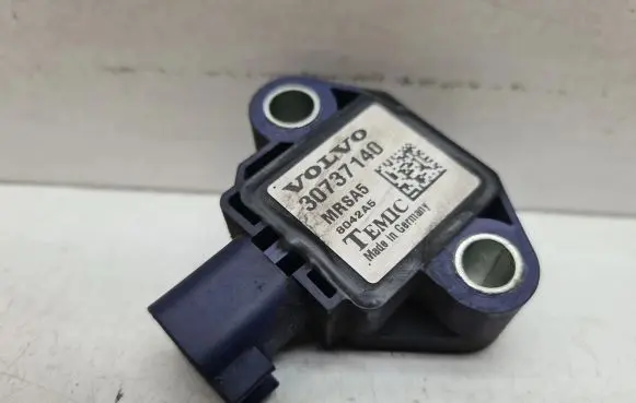 Volvo V50 Airbag deployment crash/impact sensor 30737140