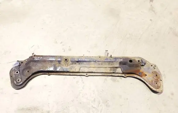 Radiator mount bracket