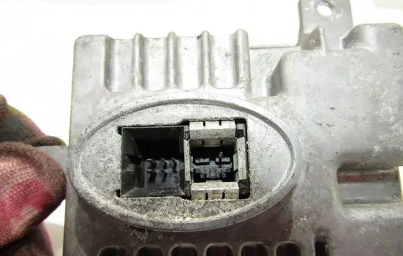 BMW 1 F20 F21 Headlight ballast module Xenon 7237647