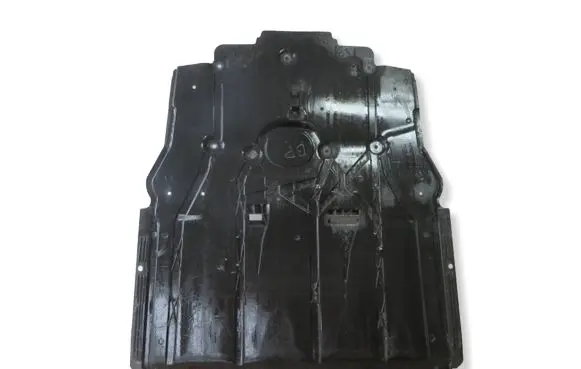 Mercedes-Benz CLA C118 X118 Engine splash shield/under tray A2475201600