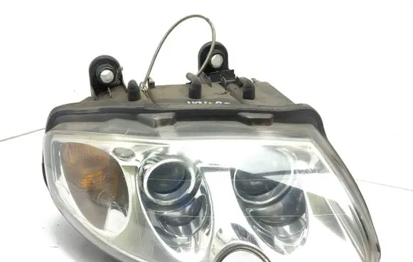 Maserati Quattroporte Headlight/headlamp 5DV00829000 03130301064142