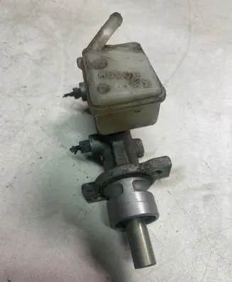 Citroen Xsara Master brake cylinder 21028799