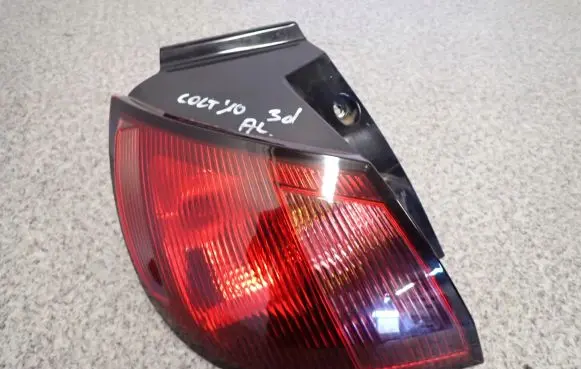 Mitsubishi Colt Rear/tail lights