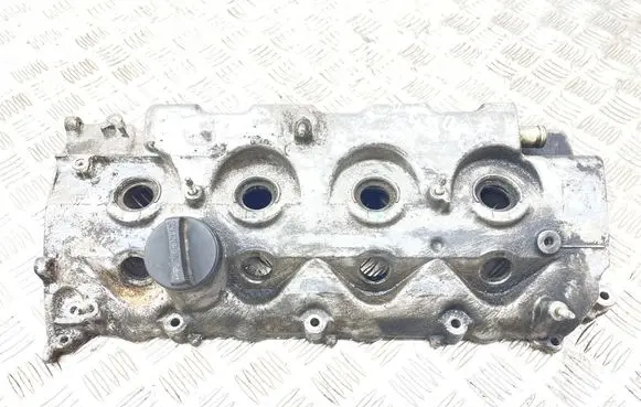 Toyota Corolla E120 E130 Rocker cam cover 