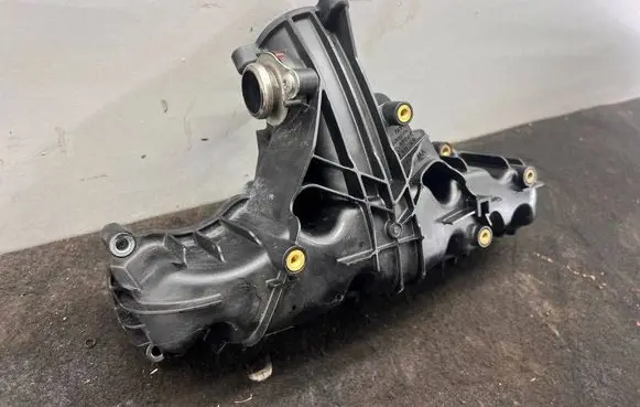 Audi A4 S4 B8 8K Intake manifold 03L129711BA
