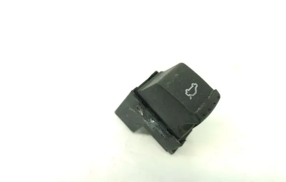 Volkswagen PASSAT B5.5 Tailgate opening switch 1J0959831A