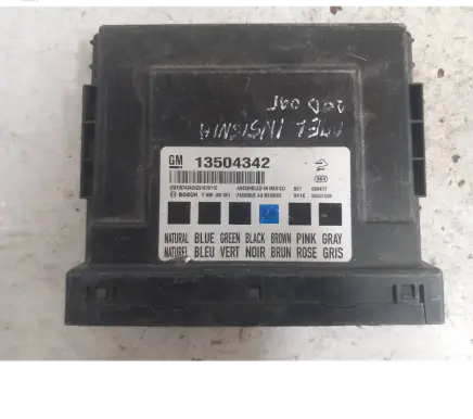 Opel Insignia A Comfort/convenience module 13504342 F00HJ00551