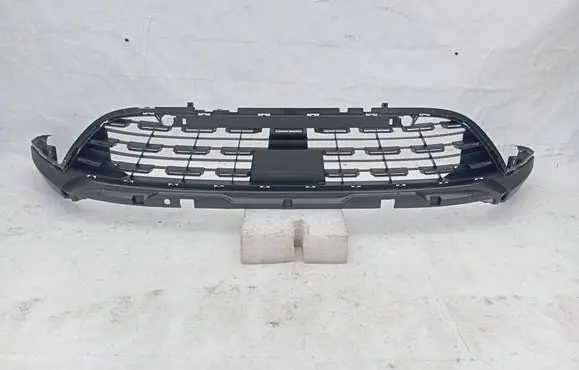 Renault Captur II Front bumper lower grill 620260503R