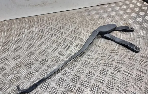 Mercedes-Benz E W212 Front wiper blade arm A2128200944