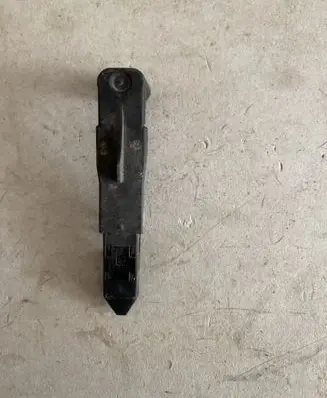 Volvo XC60 Headlight/headlamp mounting bracket 30763155