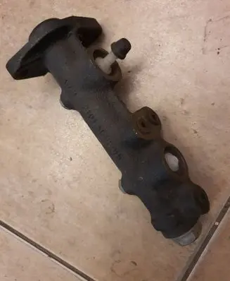 Lada Niva Master brake cylinder 21013505015