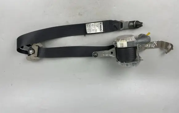 Subaru Outback Front seatbelt