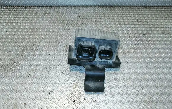 Renault Master III Glow plug pre-heat relay CC1112B533AB