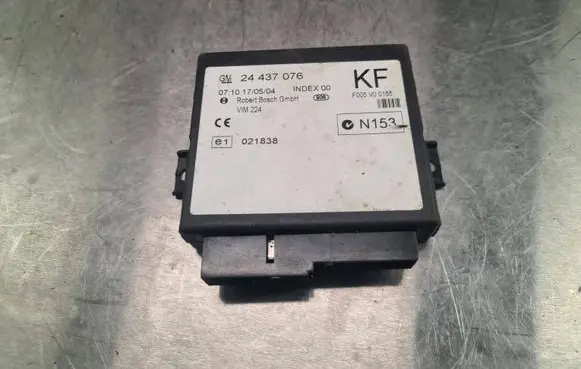 Opel Zafira B Comfort/convenience module 24437076 021838