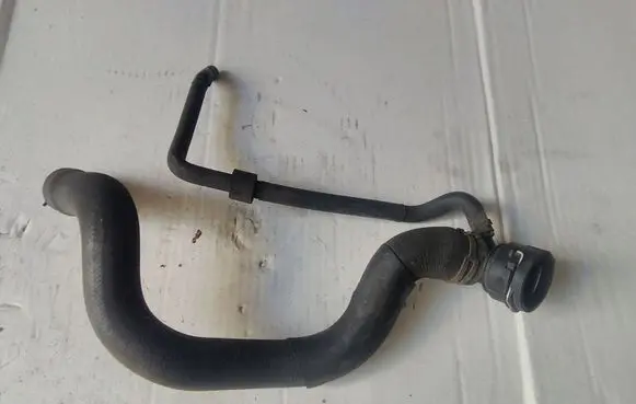 Volkswagen Golf V Engine coolant pipe/hose 1K0122101CC
