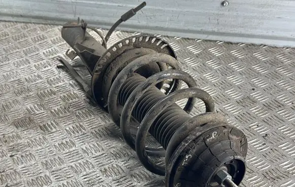 Volkswagen Transporter - Caravelle T5 Front shock absorber/damper