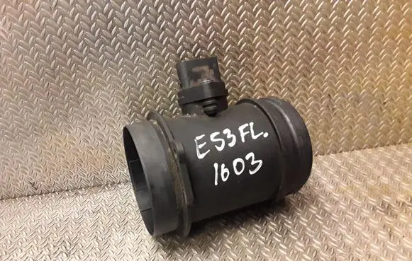 BMW X5 E53 Mass air flow meter 7524136