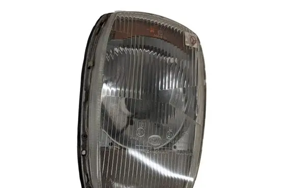 Mercedes-Benz COMPAKT W115 Headlight/headlamp 0301854101