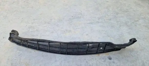 Toyota Yaris XP210 Fender foam support/seal 53828K0020