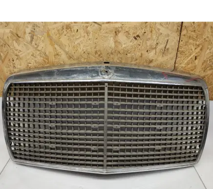 Mercedes-Benz COMPAKT W115 Front grill 1158882285 1158880523 1158880615