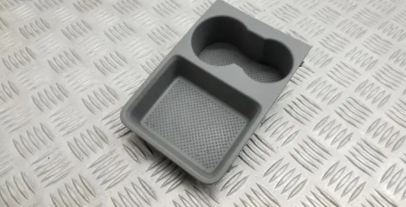 Cup holder front